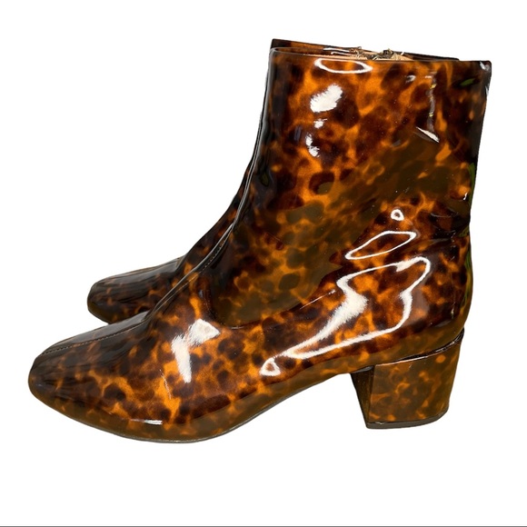 Tortoise Square Toe Ankle Boot🚫SOLD🚫 - Picture 7 of 12